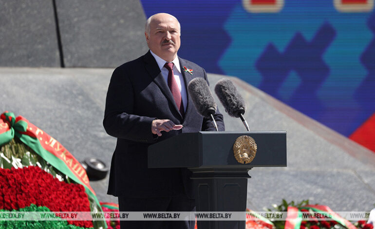 “Расставлены все акценты”. Посол России назвал мощным выступление Лукашенко 9 Мая