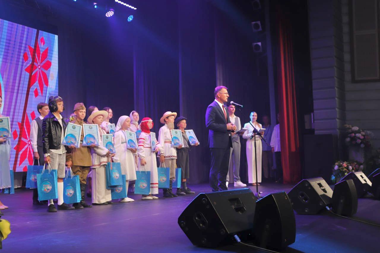 «ІВАЦЭВІЦКІЯ ЧЫТАННІ» И «ЖЫВАЯ КЛАСІКА»: В ИВАЦЕВИЧАХ СТАРТОВАЛ ДЕНЬ БЕЛОРУССКОЙ ПИСЬМЕННОСТИ