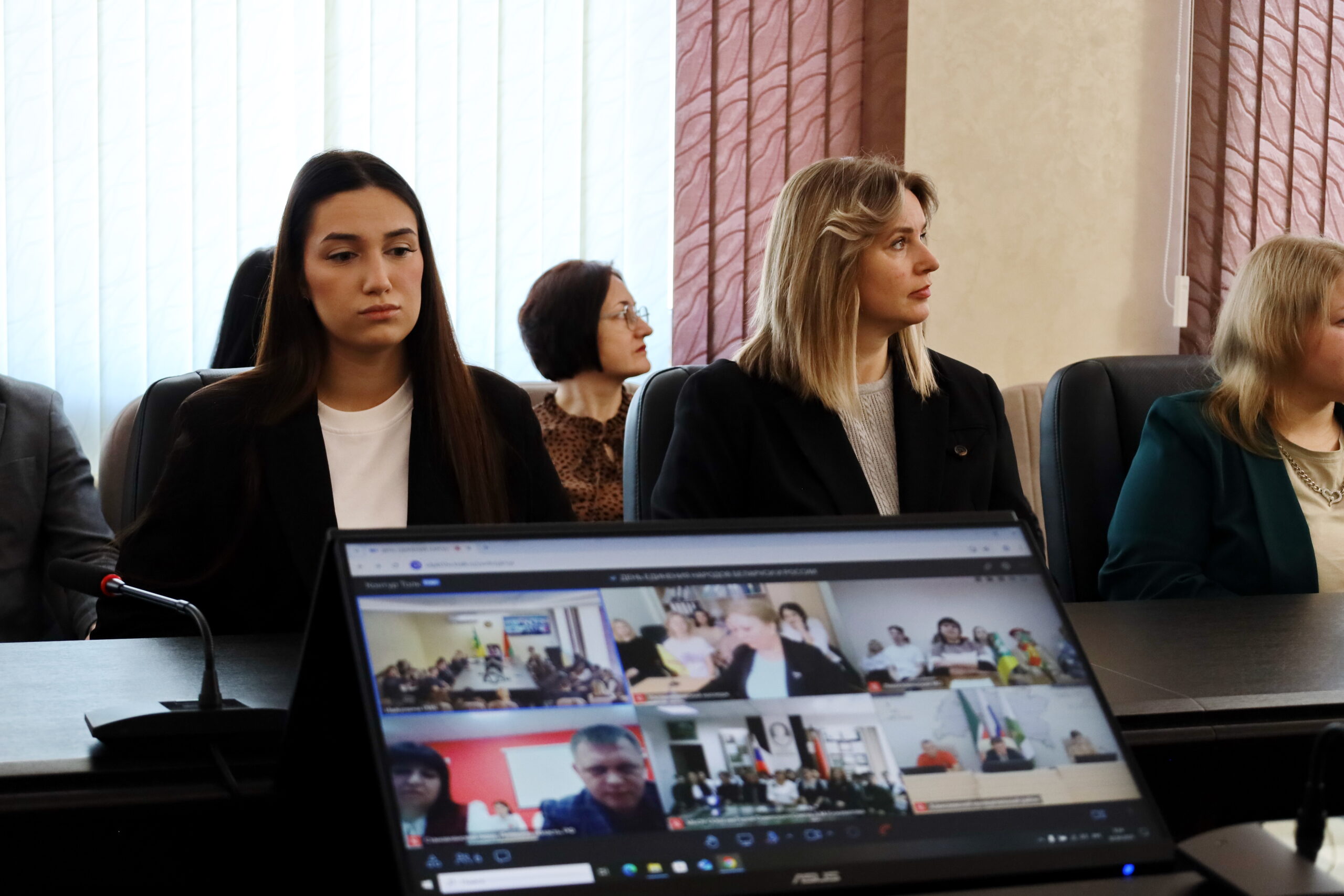 Онлайн-встреча молодежи районов-побратимов «#Молодежь.#Память.#Будущее»