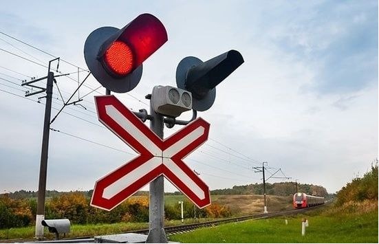 Внимание! Будет закрыт железнодорожный переезд
