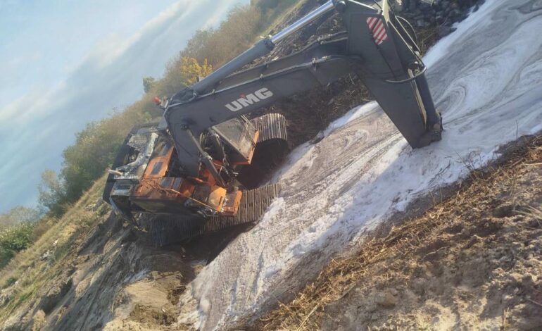 Горел экскаватор в Добромысле